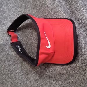 Nike (OS) DRI-FIT Red Visor